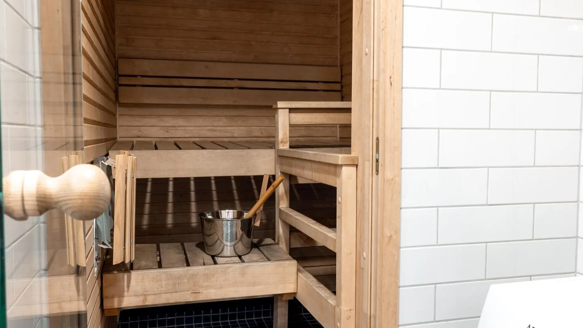 2Ndhomes Superior Kamppi Center Apartment With Sauna & Terrace Helsinki